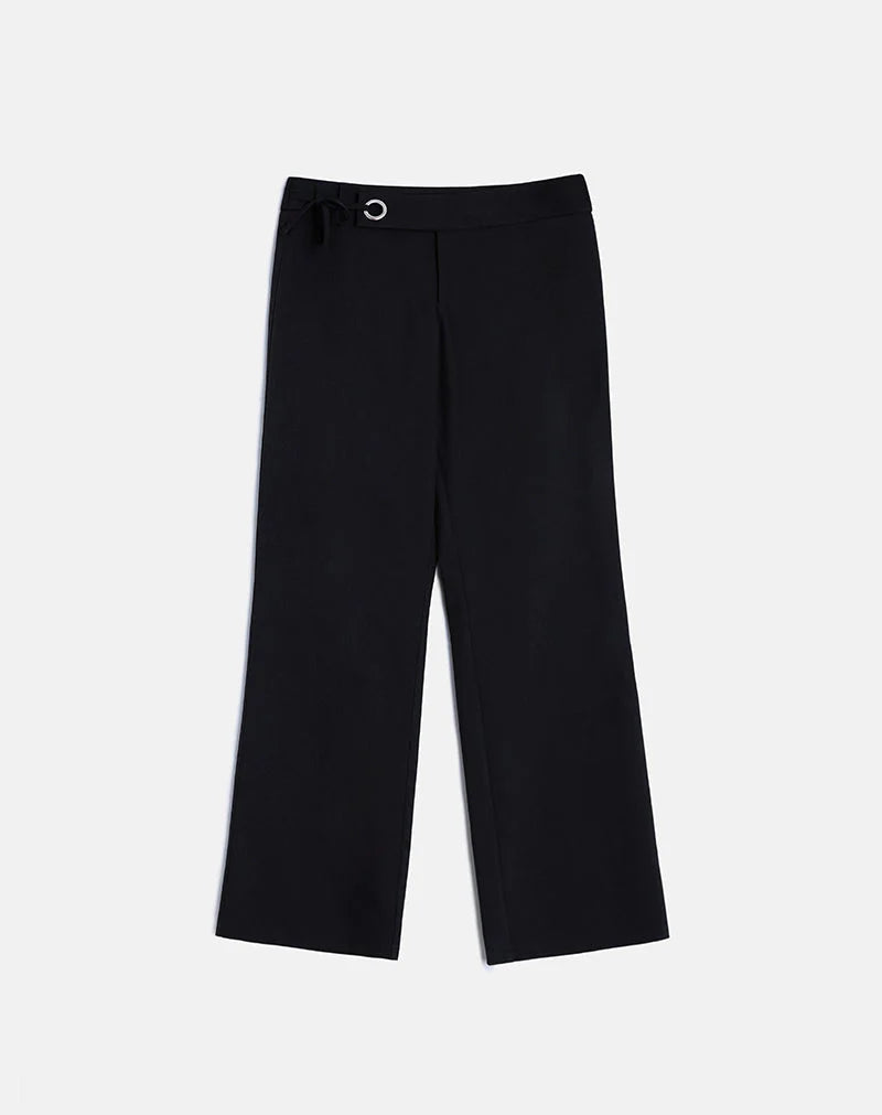 Trousers in Black